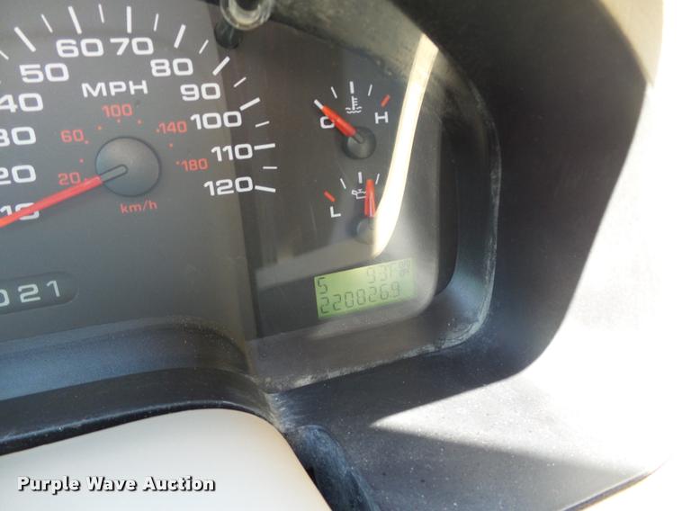 image for item DB4060 2004 Ford F150 XLT SuperCrew pickup truck