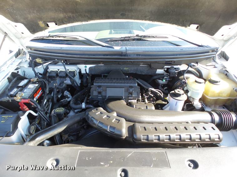 image for item DB4060 2004 Ford F150 XLT SuperCrew pickup truck