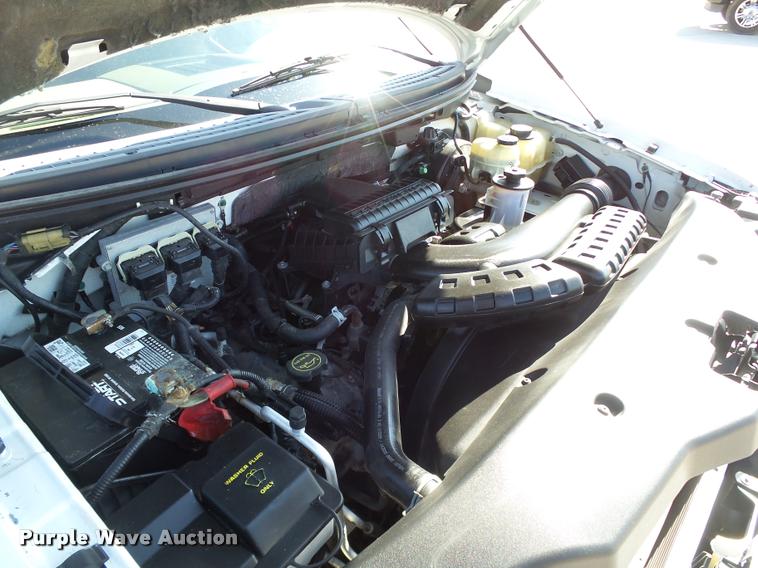 image for item DB4060 2004 Ford F150 XLT SuperCrew pickup truck