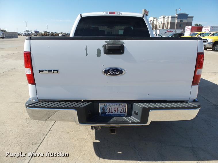 image for item DB4060 2004 Ford F150 XLT SuperCrew pickup truck