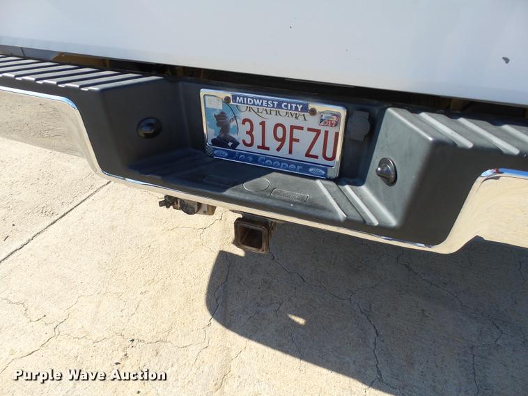 image for item DB4060 2004 Ford F150 XLT SuperCrew pickup truck