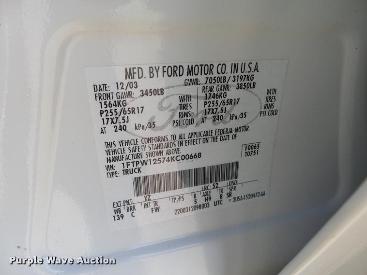 image for item DB4060 2004 Ford F150 XLT SuperCrew pickup truck