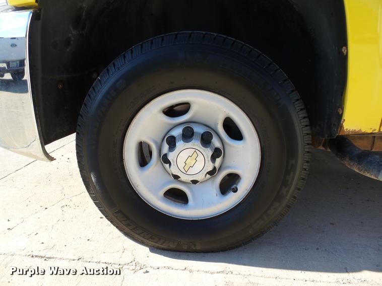 image for item DB4061 2009 Chevrolet Silverado 2500HD pickup truck