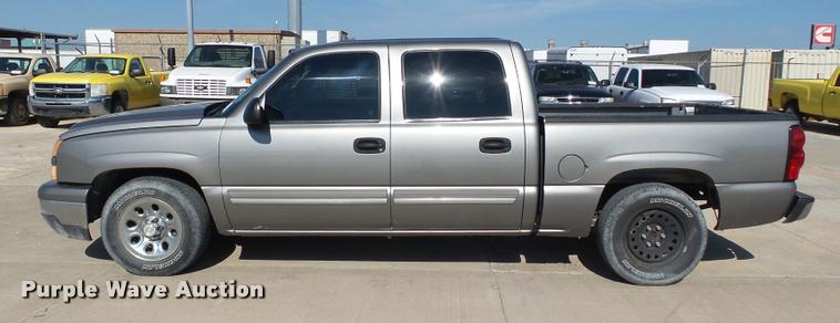 image for item DB4062 2007 Chevrolet Silverado Classic 1500 LT Crew Cab pickup truck