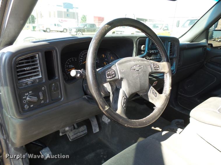 image for item DB4062 2007 Chevrolet Silverado Classic 1500 LT Crew Cab pickup truck