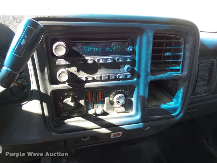 image for item DB4062 2007 Chevrolet Silverado Classic 1500 LT Crew Cab pickup truck