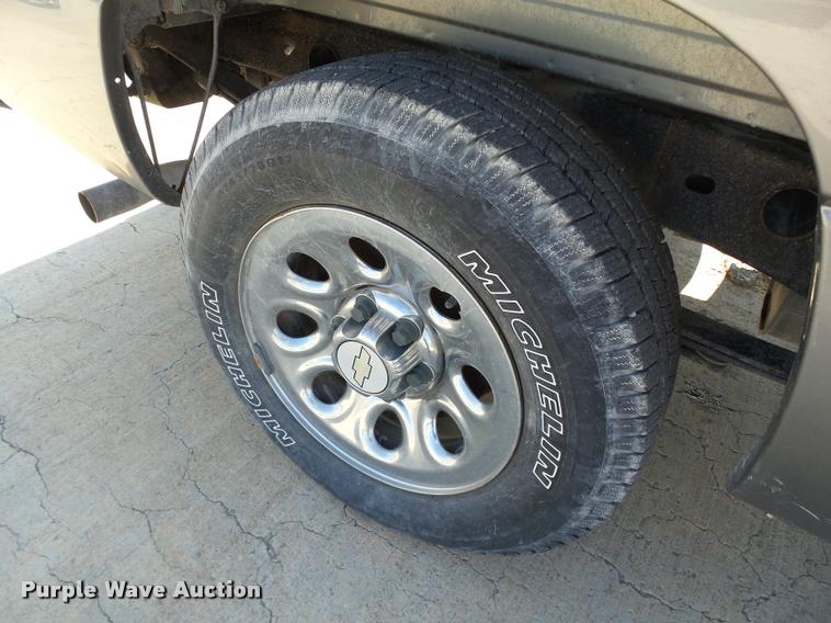 image for item DB4062 2007 Chevrolet Silverado Classic 1500 LT Crew Cab pickup truck