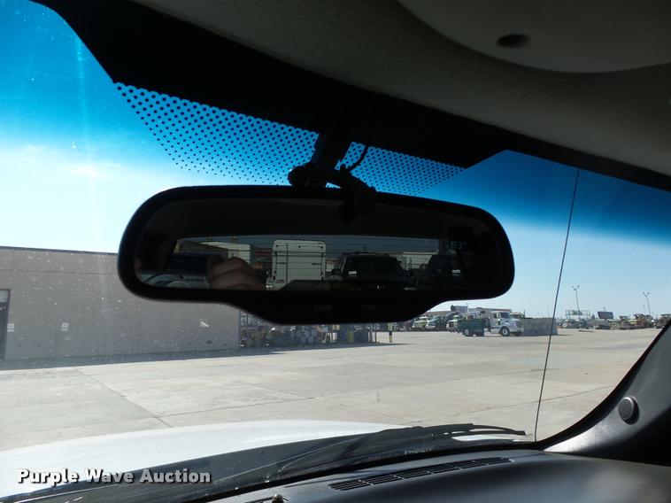 image for item DB4063 2006 Chevrolet Silverado 1500 LT Crew Cab pickup truck