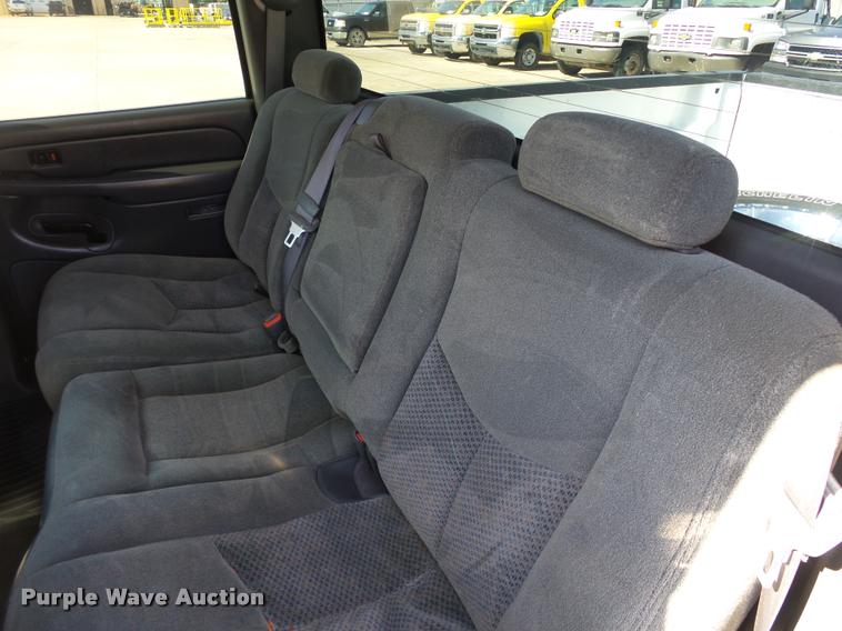 image for item DB4063 2006 Chevrolet Silverado 1500 LT Crew Cab pickup truck