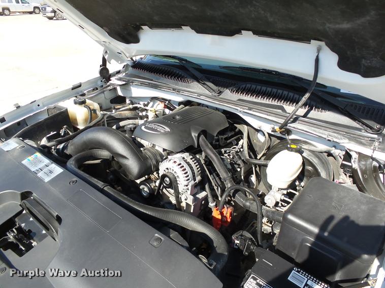 image for item DB4063 2006 Chevrolet Silverado 1500 LT Crew Cab pickup truck