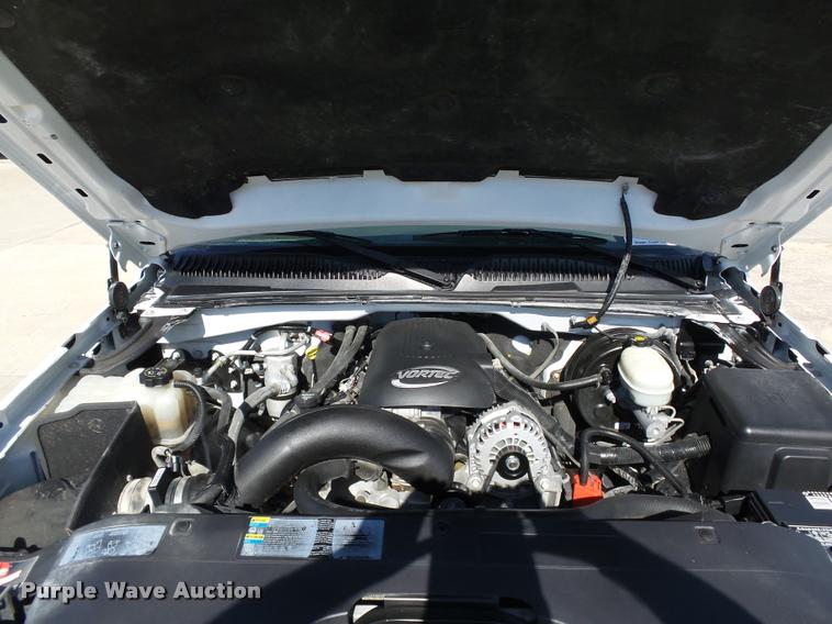 image for item DB4063 2006 Chevrolet Silverado 1500 LT Crew Cab pickup truck