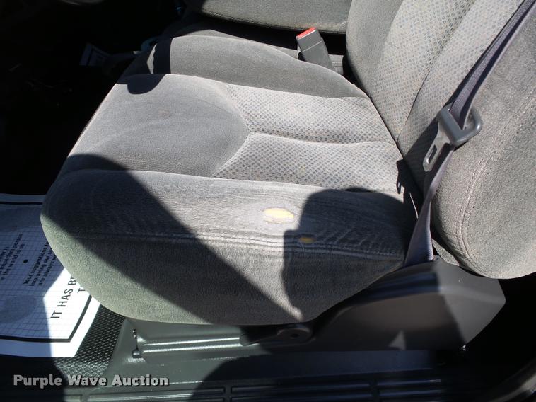 image for item DB4065 2006 Chevrolet Silverado 2500HD Ext. Cab pickup truck