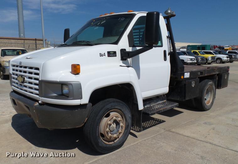 image for item DB4066 2003 Chevrolet C4500 flatbed truck