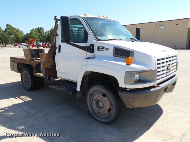 image for item DB4066 2003 Chevrolet C4500 flatbed truck