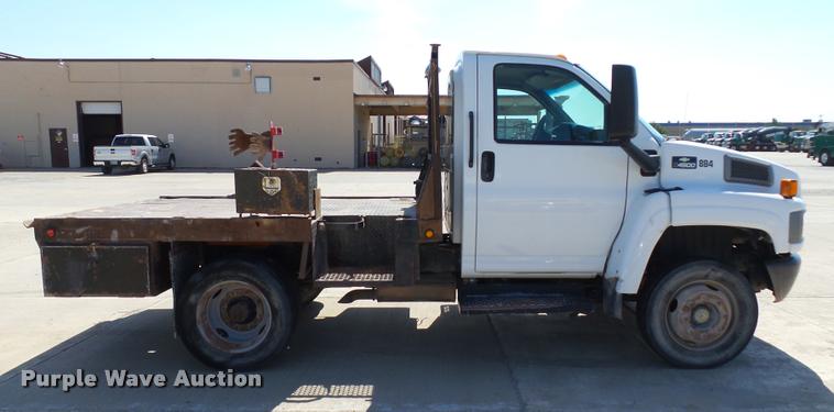 image for item DB4066 2003 Chevrolet C4500 flatbed truck
