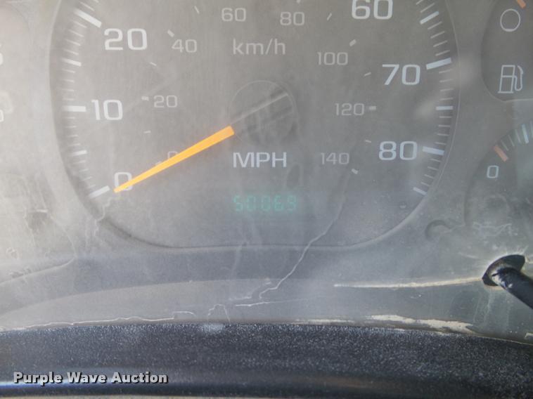 image for item DB4066 2003 Chevrolet C4500 flatbed truck