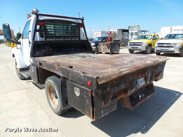 image for item DB4066 2003 Chevrolet C4500 flatbed truck