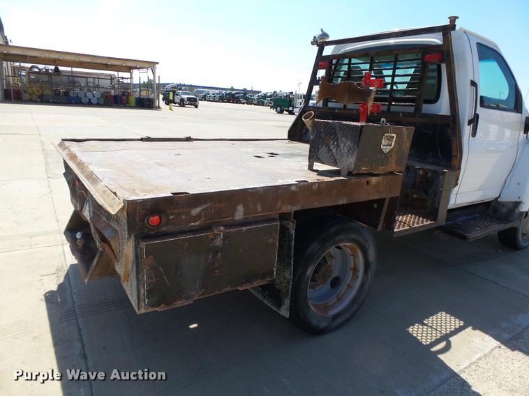 image for item DB4066 2003 Chevrolet C4500 flatbed truck