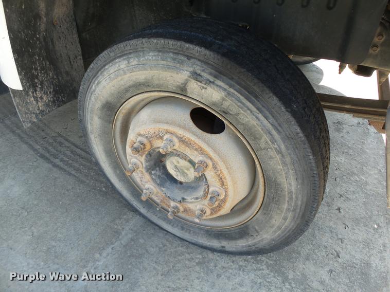 image for item DB4066 2003 Chevrolet C4500 flatbed truck