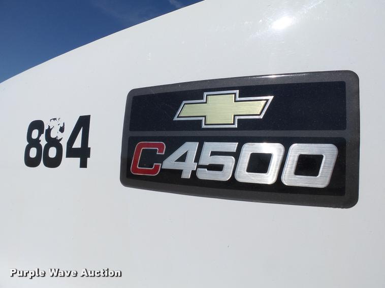 image for item DB4066 2003 Chevrolet C4500 flatbed truck