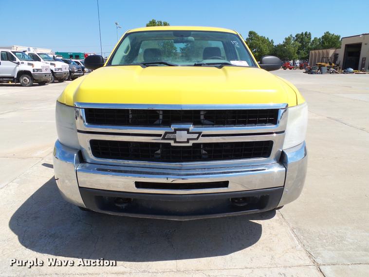 image for item DB4068 2009 Chevrolet Silverado 2500HD pickup truck
