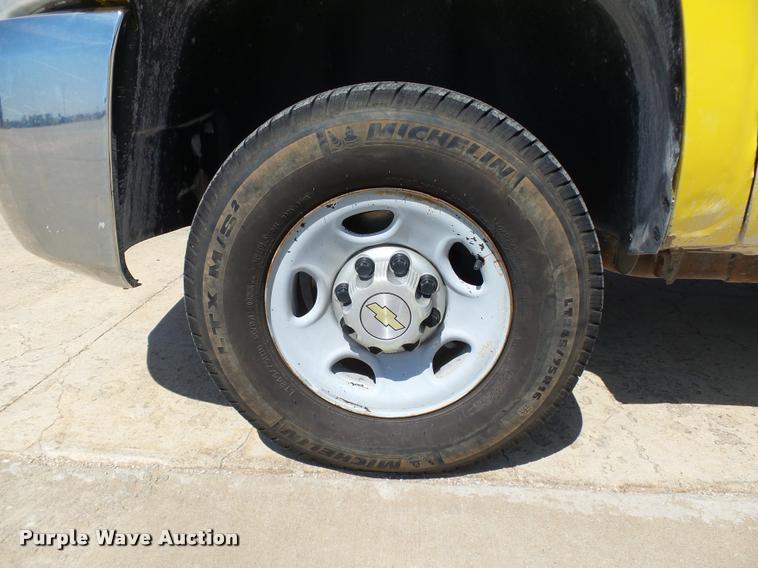 image for item DB4068 2009 Chevrolet Silverado 2500HD pickup truck