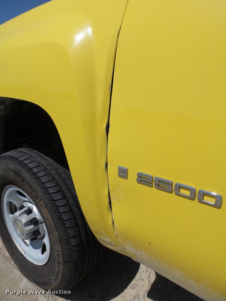 image for item DB4068 2009 Chevrolet Silverado 2500HD pickup truck