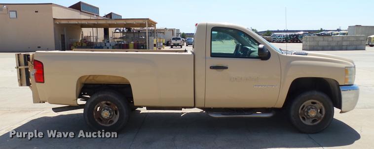 image for item DB4069 2008 Chevrolet Silverado 2500HD pickup truck