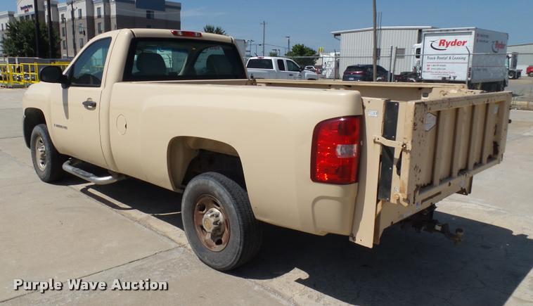 image for item DB4069 2008 Chevrolet Silverado 2500HD pickup truck