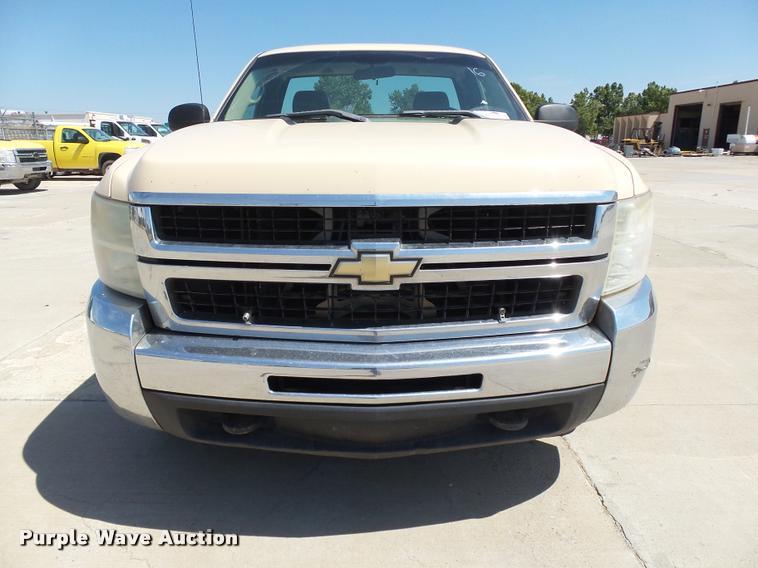 image for item DB4069 2008 Chevrolet Silverado 2500HD pickup truck