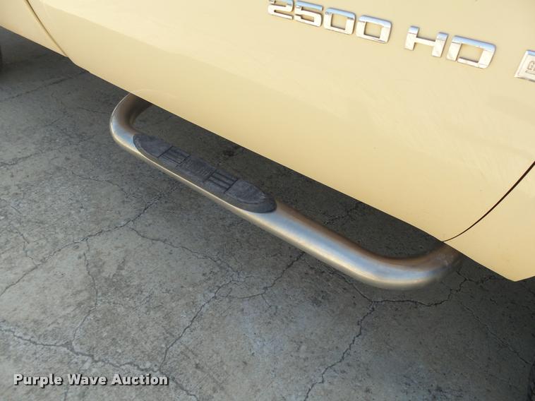 image for item DB4069 2008 Chevrolet Silverado 2500HD pickup truck