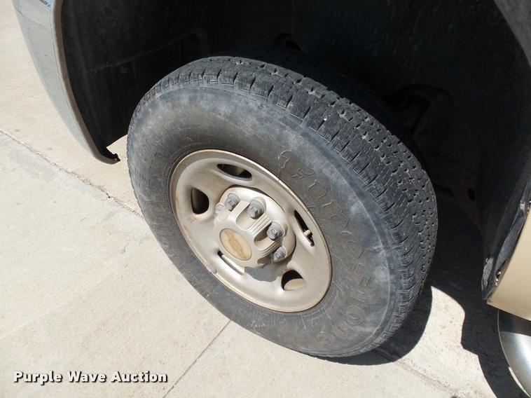 image for item DB4069 2008 Chevrolet Silverado 2500HD pickup truck