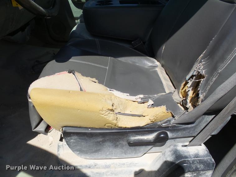 image for item DB4070 2011 Chevrolet Silverado 2500HD Ext. Cab pickup truck