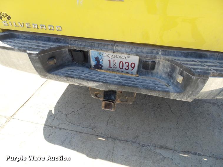 image for item DB4070 2011 Chevrolet Silverado 2500HD Ext. Cab pickup truck