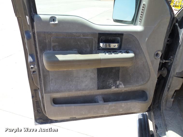 image for item DB4072 2007 Ford F150 XLT SuperCrew pickup truck