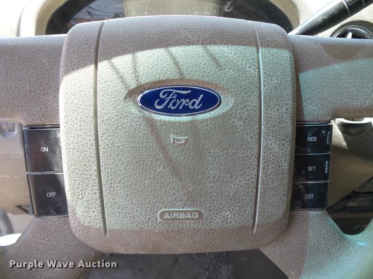image for item DB4072 2007 Ford F150 XLT SuperCrew pickup truck