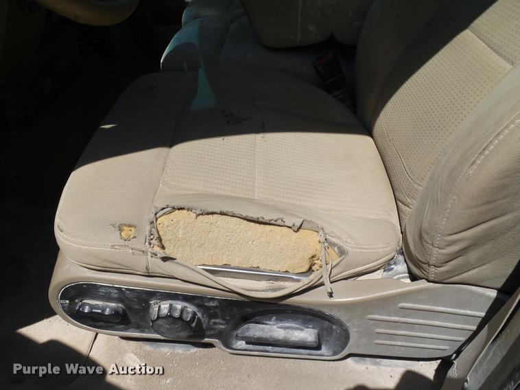 image for item DB4072 2007 Ford F150 XLT SuperCrew pickup truck