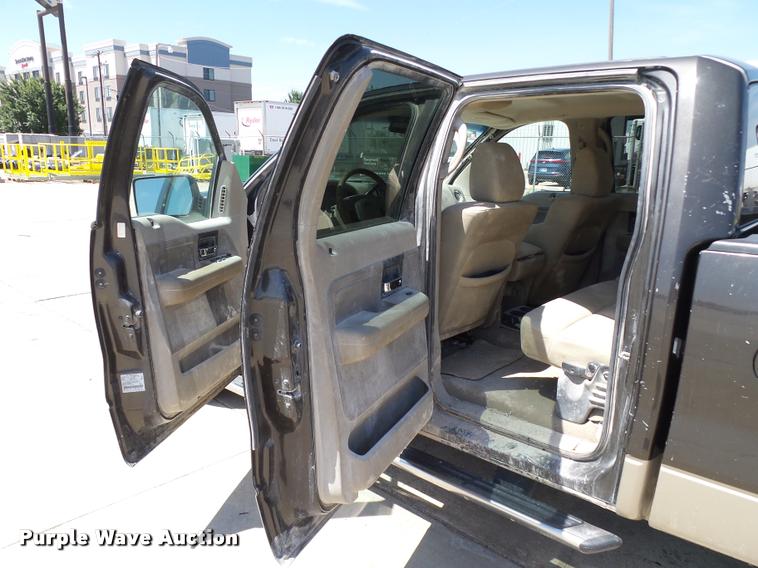 image for item DB4072 2007 Ford F150 XLT SuperCrew pickup truck