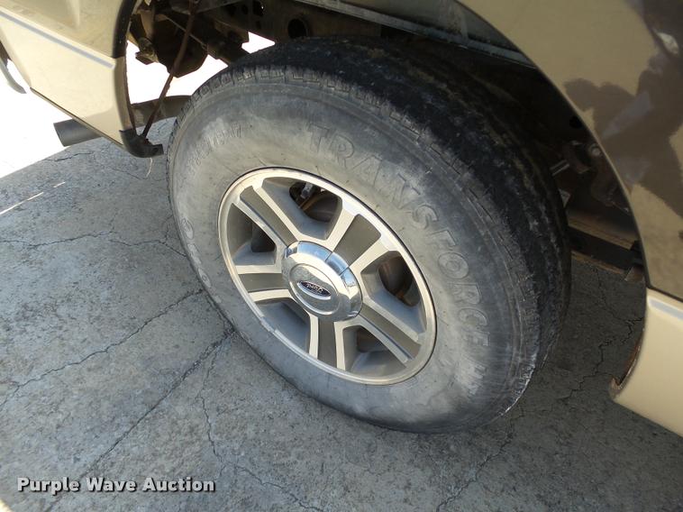 image for item DB4072 2007 Ford F150 XLT SuperCrew pickup truck