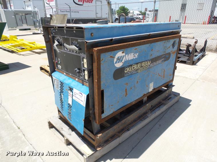 image for item DB4089 Miller Big Blue 400D CC/DC welder/generator