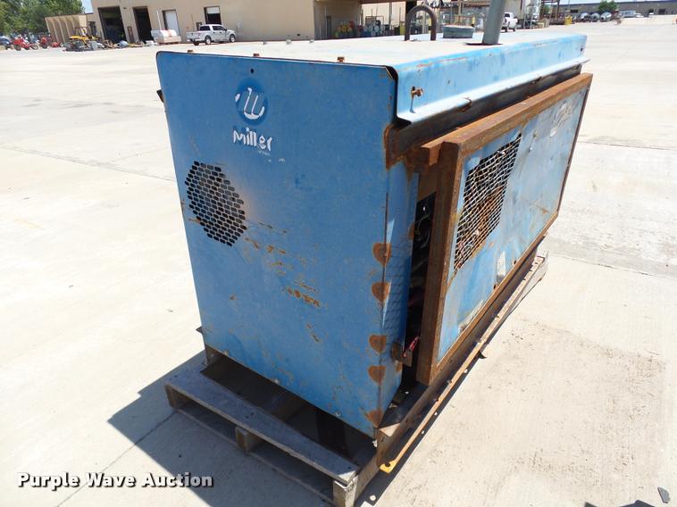 image for item DB4089 Miller Big Blue 400D CC/DC welder/generator