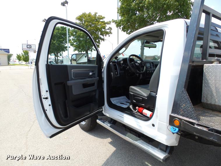 image for item DB4116 2014 Dodge Ram 4500 flatbed truck