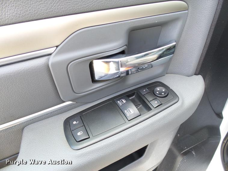 image for item DB4116 2014 Dodge Ram 4500 flatbed truck