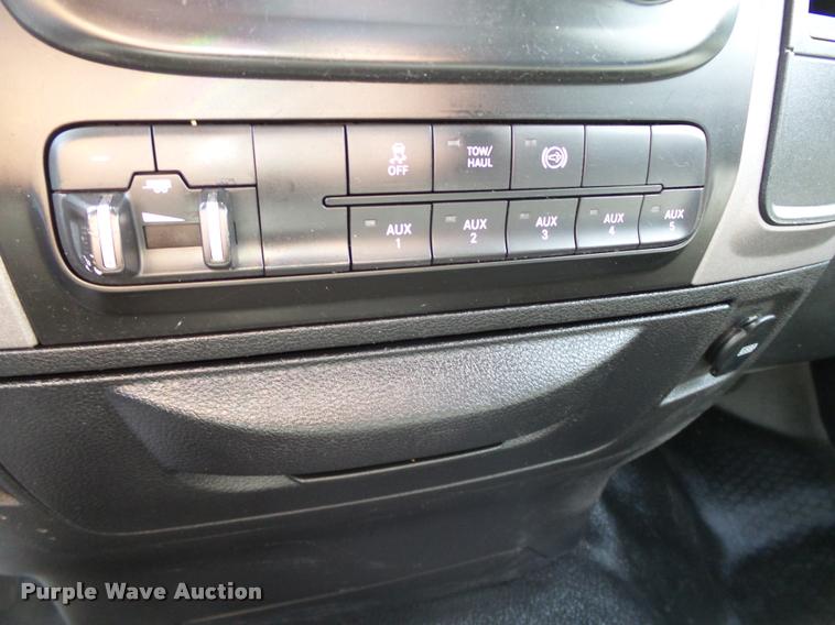 image for item DB4116 2014 Dodge Ram 4500 flatbed truck