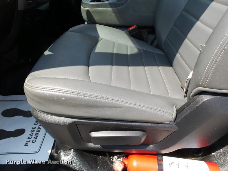 image for item DB4116 2014 Dodge Ram 4500 flatbed truck