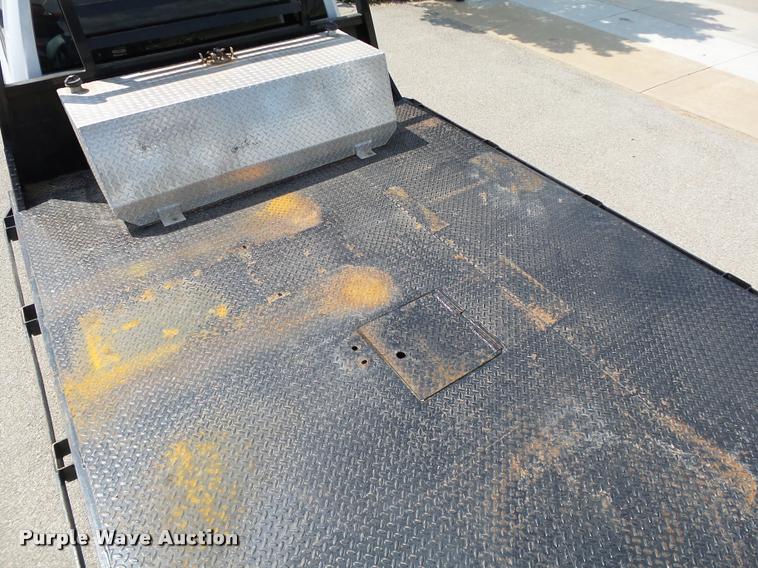 image for item DB4116 2014 Dodge Ram 4500 flatbed truck