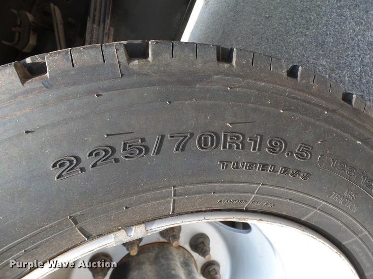 image for item DB4116 2014 Dodge Ram 4500 flatbed truck