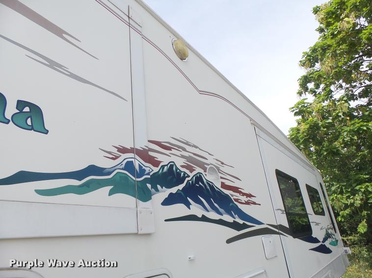 image for item DB5809 2003 Montana camper