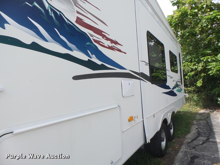 image for item DB5809 2003 Montana camper