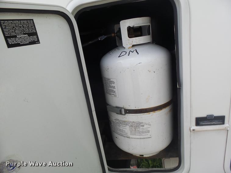 image for item DB5809 2003 Montana camper